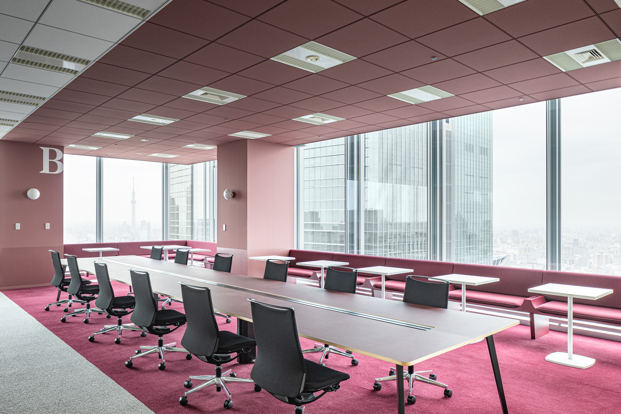 株式会社リクルート work space floor - OFFICE - 株式会社リクルート